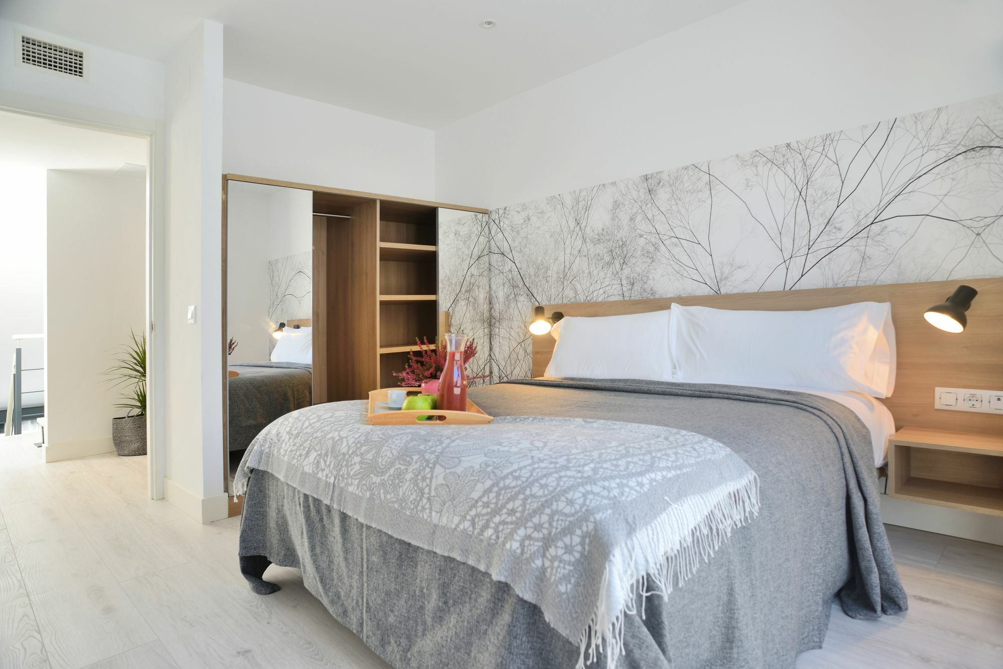 Aspasios Atocha Apartments Madrid Ngoại thất bức ảnh